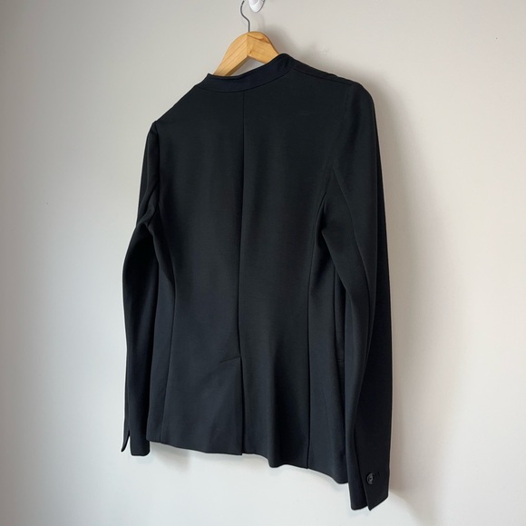 Banana Republic Unstructured Stretch Ponte Blazer in Black 4 - Picture 13 of 16